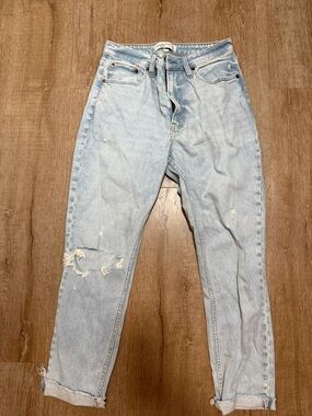 Light Blue Distressed women’s Jeans